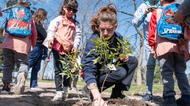 En el Día del Árbol se plantaron especies nativas en el Bioparque Municipal “La Máxima”