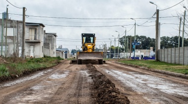 El Municipio inició trabajos de reparación de calles en Provincias Unidas y Pickelado
