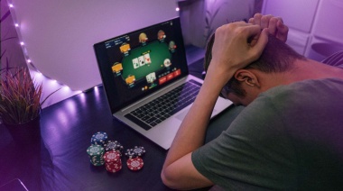 Un 25% de los jóvenes se endeudó o utilizó dinero destinado para otra cosa para apostar online