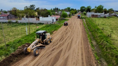 El Municipio avanza con el mantenimiento de calles en la localidad de Hinojo