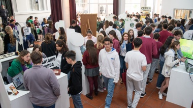 Ante un Salón Rivadavia colmado de estudiantes secundarios cerró la Semana de la Conciencia Ambiental
