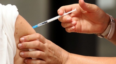 La Provincia comenzó a enviar turnos de vacunación contra el dengue
