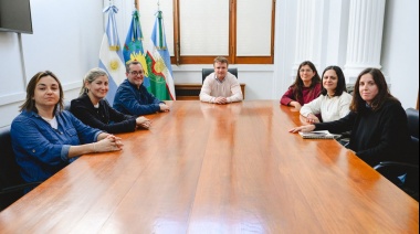 Wesner comunicó la continuidad del Profesorado de Filosofía a sus directivos