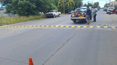 Recambio y colocación de reductores de velocidad en distintas partes del Partido