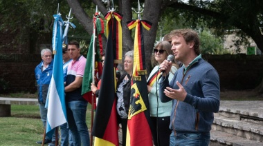 Maximiliano Wesner encabezó el Acto Protocolar por el aniversario de Colonia Hinojo