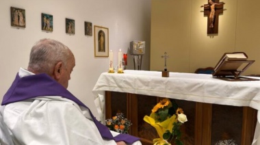El Papa volverá a mostrarse en público este domingo, tras pasar más de un mes internado
