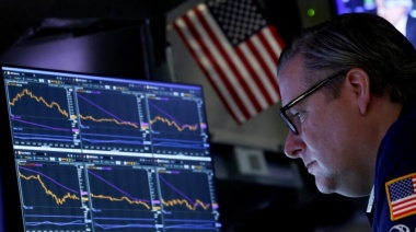 Viernes negro: las acciones argentinas perdieron hasta 12% y el riesgo país superó los 900 puntos