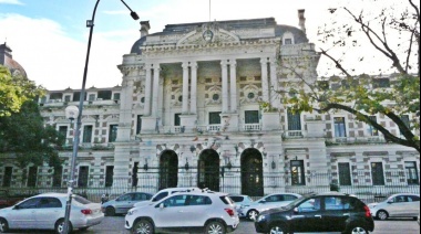Docentes y estatales esperan la próxima semana recibir una oferta salarial de la Provincia