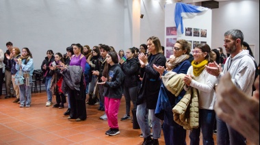 El Salón Rivadavia fue sede de la presentación de la muestra documental “3J – 10 años de Ni Una Menos”