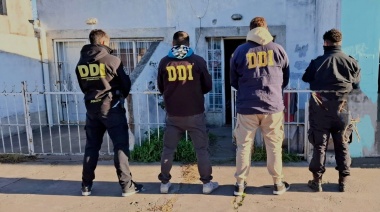 Allanamiento en Sarmiento Norte: dos mujeres están acusadas de chantaje y extorsión
