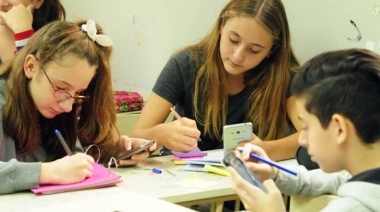 La Provincia “jubila” el boletín papel con la libreta estudiantil digital para el secundario