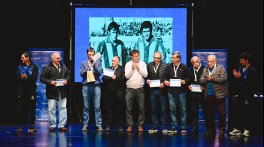 El Municipio reconoció a personalidades destacadas en el marco del centenario de la Liga de Fútbol