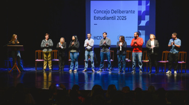 El Concejo Deliberante Estudiantil realizó un debate con candidatos en el Teatro Municipal