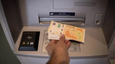 El Gobierno convocó al Consejo del Salario Mínimo, que acumula un 2025 en caída