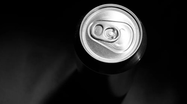 Buscan prohibir la venta de bebidas energizantes a menores de edad