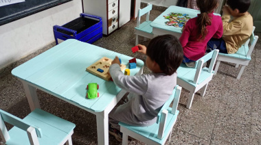 Privados de la libertad de la Unidad 2 donaron mesas, sillas y juegos didácticos a instituciones locales