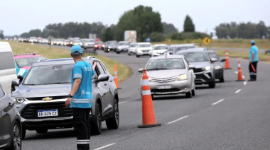 Con drones detectarán conductores que usen celulares o no lleven cinturón