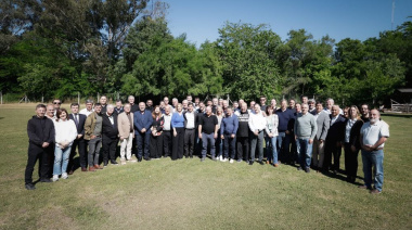 La Provincia insistirá en 2026 con la reelección indefinida de intendentes