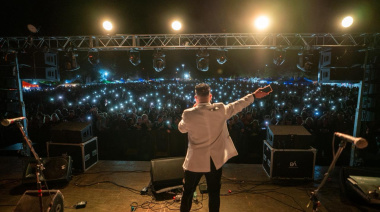 Ante una multitud una Hinojo celebró su 139° aniversario