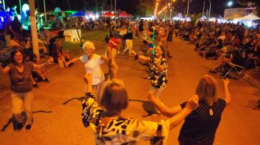 Colonia Hinojo celebró su 148° aniversario con un masivo festejo