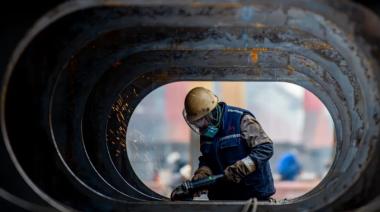 Desde que asumió Javier Milei, se perdieron unas 900 empresas por mes