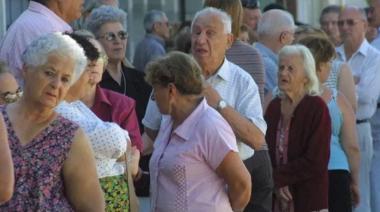 El bono para la jubilación mínima sigue siendo de $ 70.000