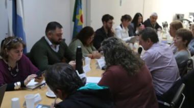 Se tensa la paritaria: Kicillof propuso 3% para febrero y advirtió que tiene poco margen para más