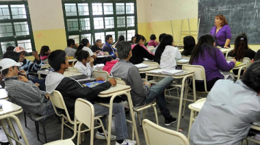 Más de un millón de estudiantes bonaerenses ya están en las aulas