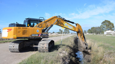 El Municipio despliega trabajos de mantenimiento vial e hidráulica en distintos puntos del Partido