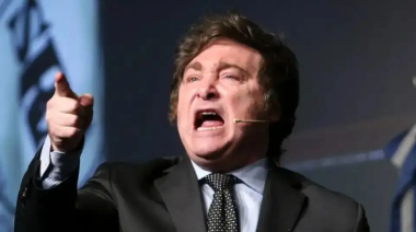 Cae la aprobación de la gestión Milei y la desaprobación roza el 60%