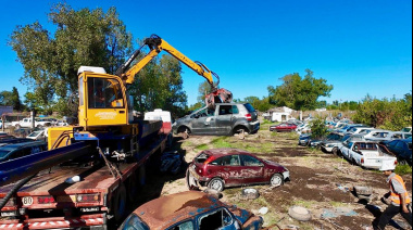 El Municipio llevó a cabo la compactación de más de 100 vehículos en el depósito judicial