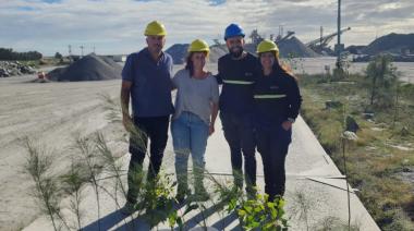 El Vivero Municipal llevó a cabo la entrega de árboles a dos canteras locales