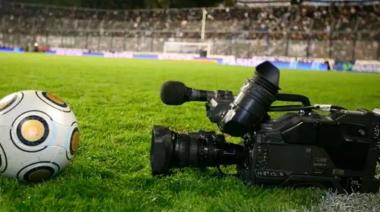 ¿Vuelve el fútbol gratis en Argentina? Transmitirían todos los torneos, incluso la Primera