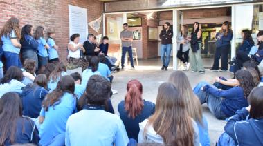 Malvinas: charla, muestra y reconocimiento en FACSO