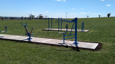 El Municipio comenzó con la colocación de juegos deportivos y saludables en las localidades