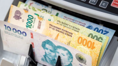 Un intendente de la séptima sección pagó un bono escolar a empleados municipales