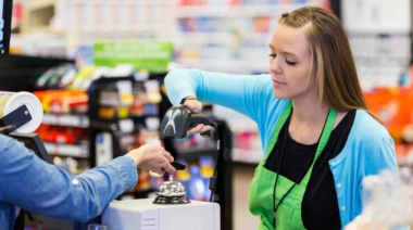 Se homologó la paritaria de Comercio: suba del 5% en cuotas y un bono de $20.000