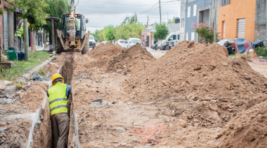 El Municipio informó inconvenientes en la obra de extensión de la red cloacal en el barrio 10 de Junio