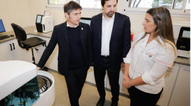 Kicillof recibe otra vez a intendentes, pero esta vez por los recortes en salud