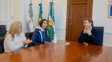 El intendente Wesner recibió a una joven olavarriense que cursará un programa pre universitario en Harvard