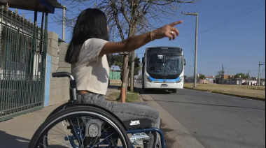 Personas con discapacidad podrán viajar en colectivos y trenes sin presentar el CUD