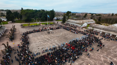 Día de la Bandera: cientos de estudiantes prometieron lealtad a la enseña patria