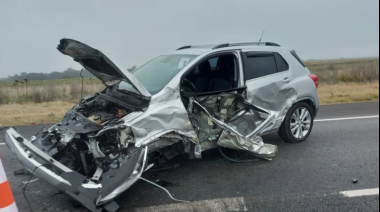 Fuerte choque en Ruta 51: una pareja de Hinojo se salvó de milagro tras un impactante accidente