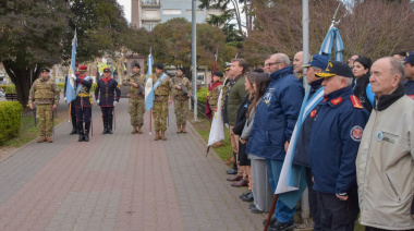 El intendente Wesner encabezó las actividades protocolares por el Día de la Independencia