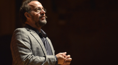 Sergio Feferovich llega a Olavarría con "La Música de las Ideas": un show que combina humor, música y emociones