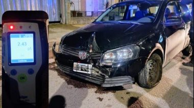 Rotonda del Reloj Cu Cú: chocó un cantero, dio 2,43 g/l de alcohol y manejaba sin licencia ni VTV
