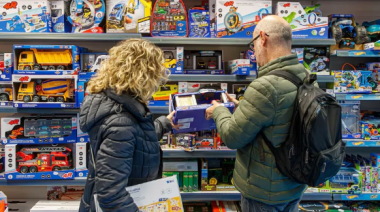 Entre el bolsillo y la pantalla: cómo compra el consumidor en este Día de la Niñez
