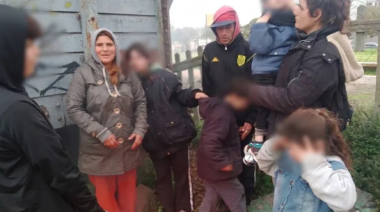 Crece el escándalo entre dos municipios por el traslado de una familia en situación de vulnerabilidad