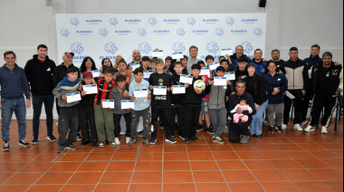 Reconocimiento al “Equipo de los barrios” que se consagró campeón del “Torneo Proyección”
