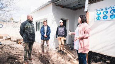 El intendente Wesner visitó Hinojo y recorrió las obras que se ejecutan en la Escuela Primaria 11 y en el Jardín 903